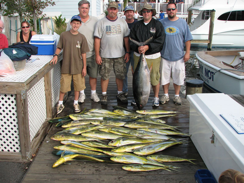 White Lightning boat and crew
